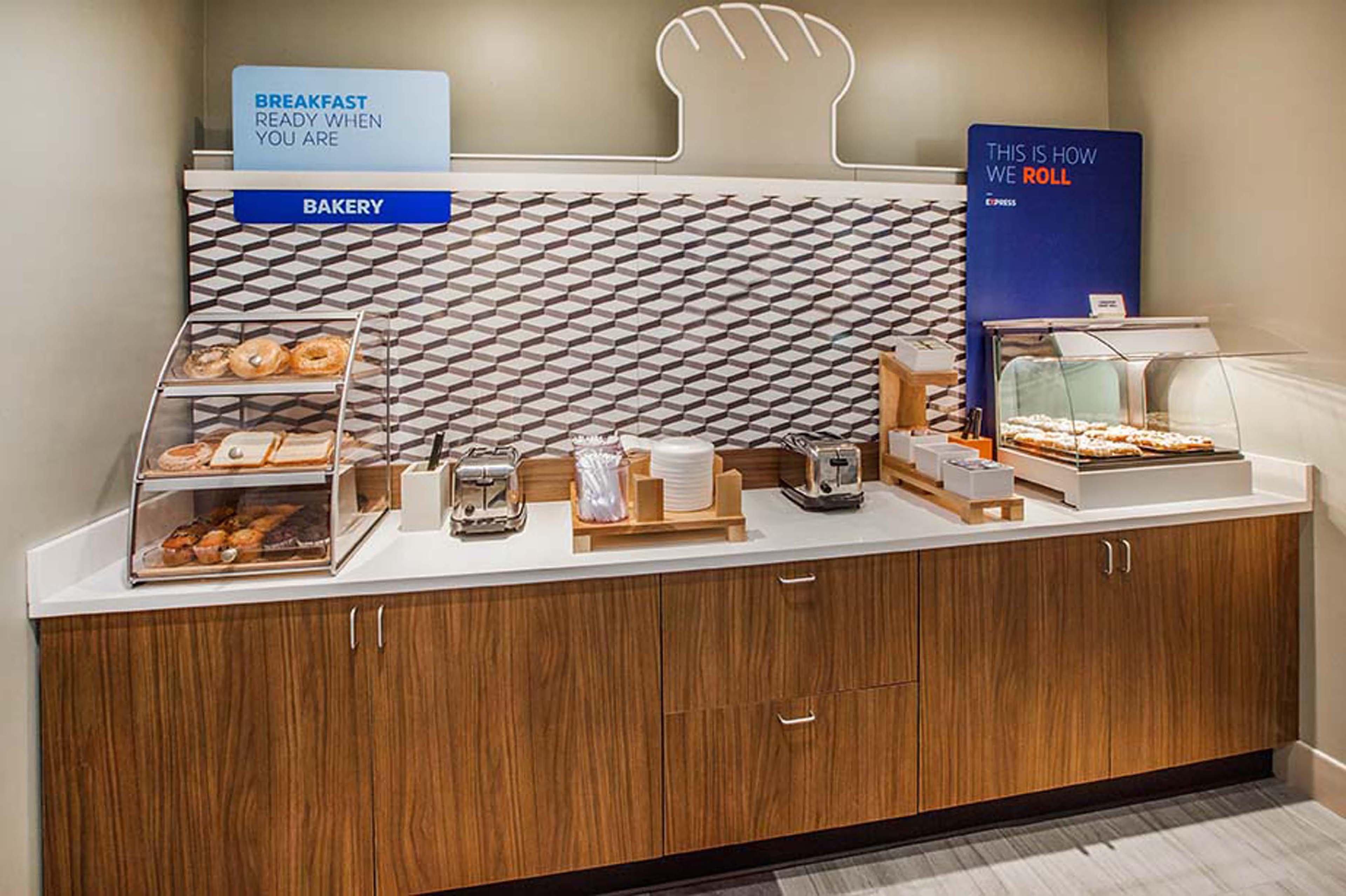 Holiday Inn Express & Suites - Hermiston Downtown By Ihg Eksteriør bilde